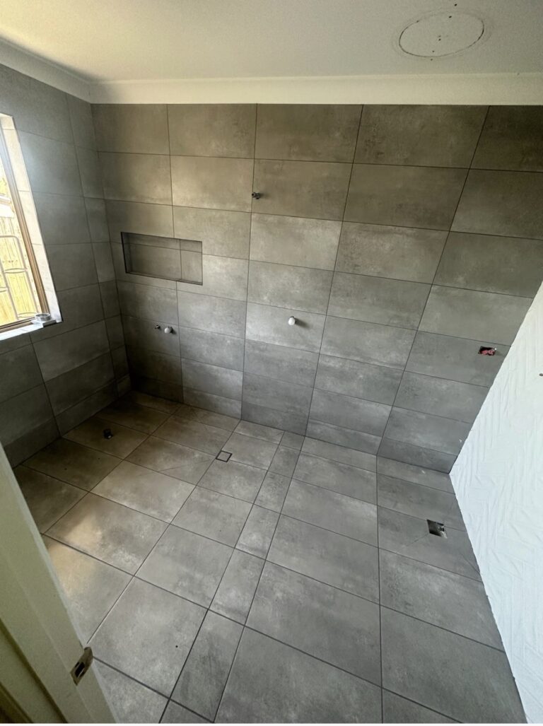 Large-Format-Concrete-Look-Porcelain-Tiling